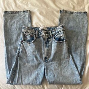 Abercrombie Ultra High Rise Cropped Wide Leg Jeans in Light Wash